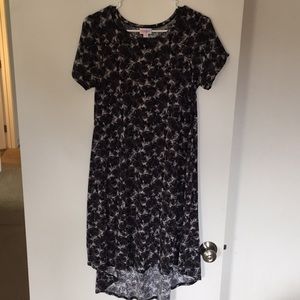 Black rose XS Lularoe Carly
